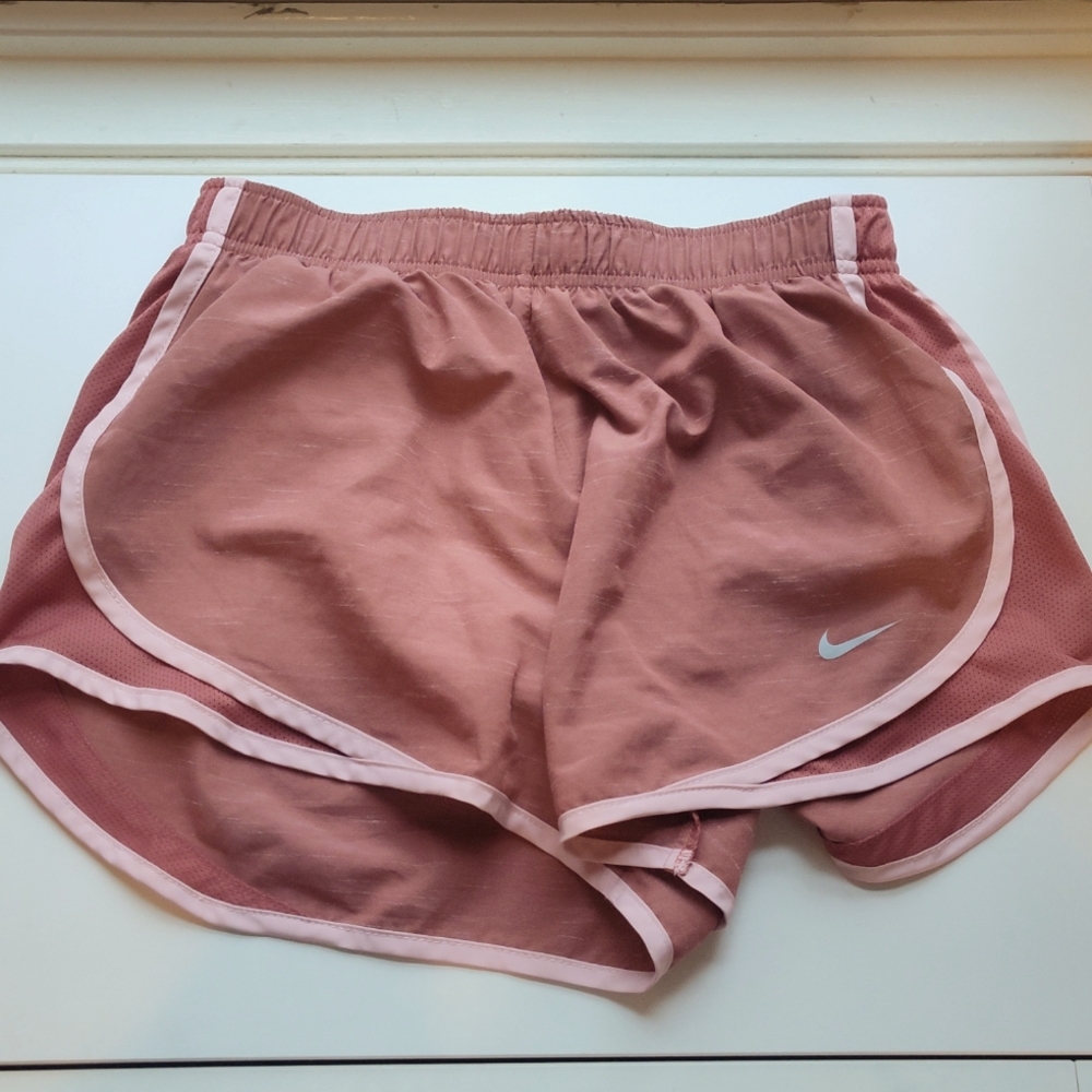 Nike Tempo running shorts medium